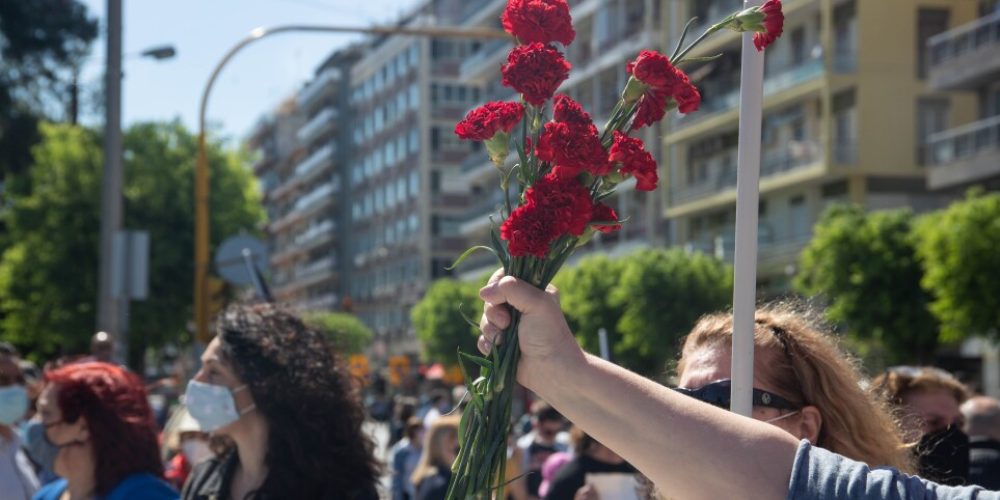 Τι ισχύει για την υποχρεωτική αργία της Πρωτομαγιάς.